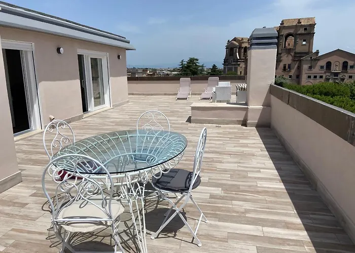 Attico Panoramico Luxury דירה